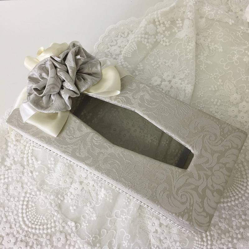ジェニファーテイラー　ローズコサージュティッシュボックス　Haruno　グレー　【薔薇雑貨　カルトナージュ　ロココ　プリンセス　リボン】