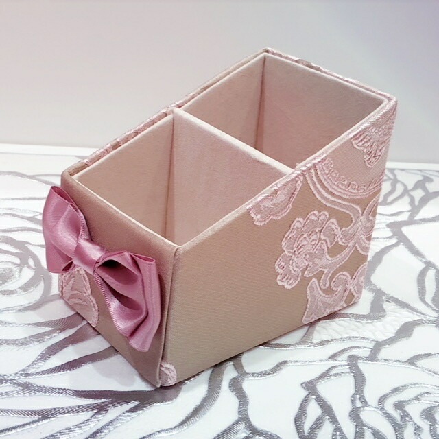 ホルダー２列　ピンク　アクアフラワー　【薔薇雑貨　姫系雑貨　リモコンホルダー　小物入れ　ペン立て　カルトナージュ　リボン】