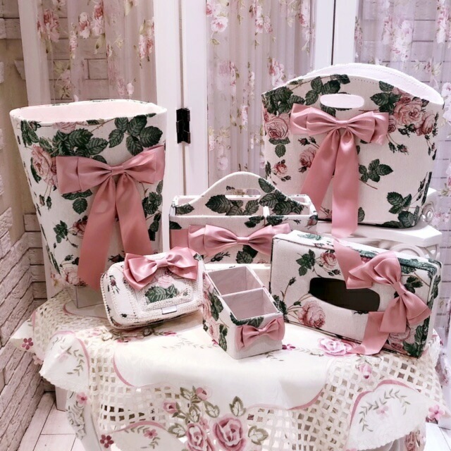 ホルダー２列　ルドゥーテローズ　アクアフラワー　【薔薇雑貨　姫系雑貨　リモコンホルダー　小物入れ　ペン立て　カルトナージュ　リボン】