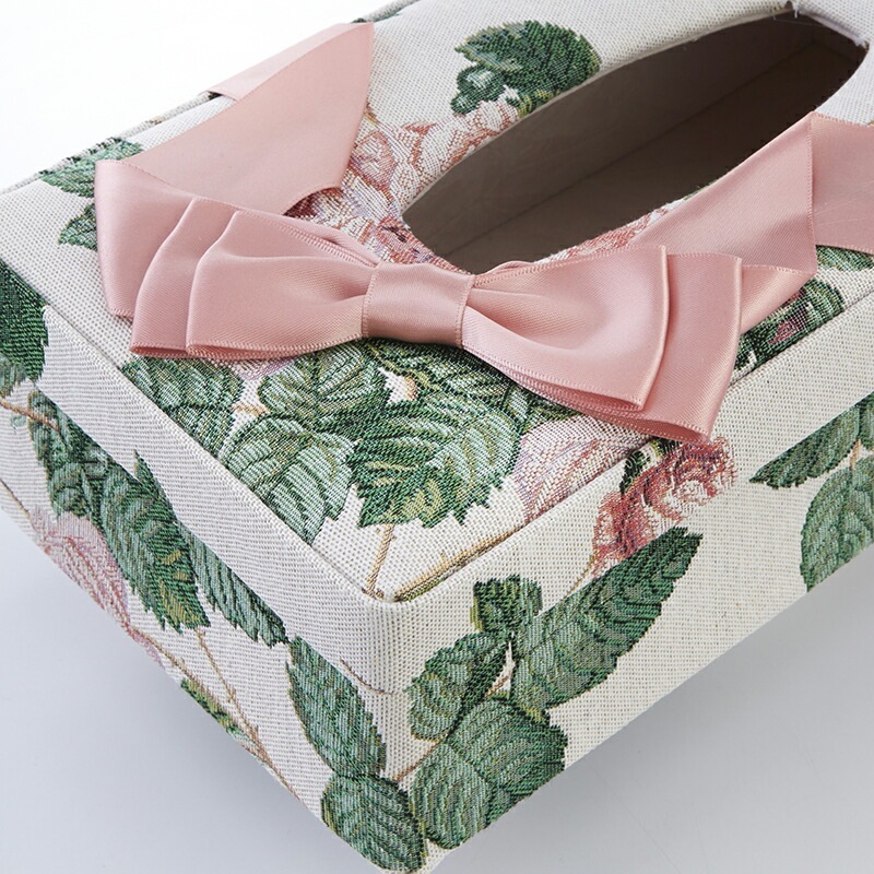 輸入雑貨　シノワズリ　『薔薇のティッシュBOX』　薔薇柄　オフホワイト　陶器 楽天市場】☆倉庫移転の為、総売り尽くしセール！☆ 薔薇の