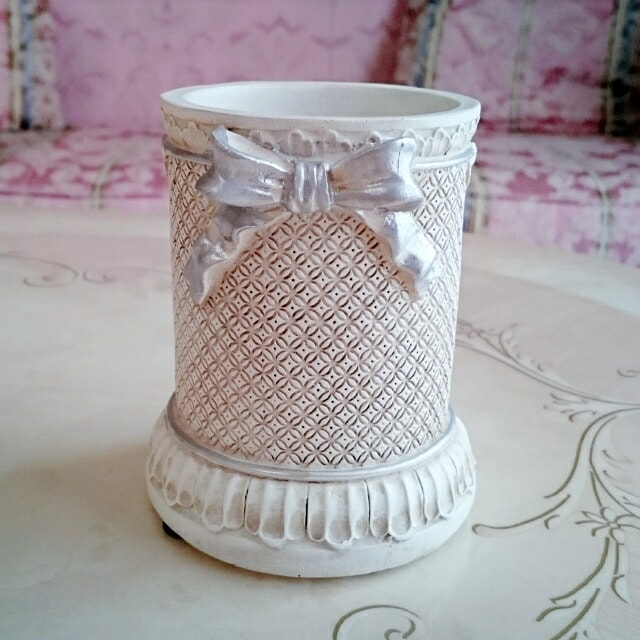 ペンホルダー　シルバーリボン　【薔薇雑貨　ローズ雑貨　シャビーシック　フレンチ　ロココ　小物入れ　ペン立て　ブラシホルダー】