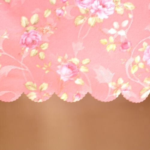 【メール便可】ローズ柄テーブルクロス（９０×９０センチ）　撥水加工　【薔薇雑貨　花柄　トップクロス　テーブルセンター　ランチョンマット　テーブルウェア】