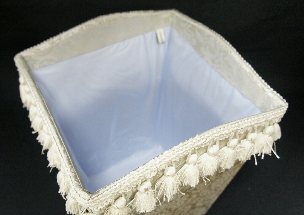 ジェニファーテイラー　脚付きダストボックス　Haruno　グレー　【薔薇雑貨　収納ボックス　マガジンラック　スリッパラック　ゴミ箱】