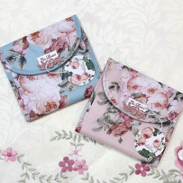 【メール便可】　ルドゥーテブロッサム　抗菌マスクポーチ　【薔薇雑貨　ローズ雑貨　薔薇柄　マスクケース　小物入れ　収納】