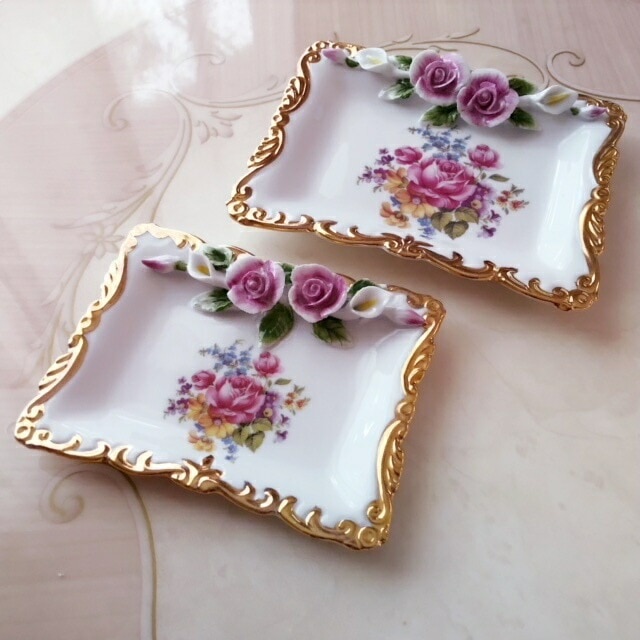 【Sora】薔薇　陶器4点セット　フローラルポーセリン+ロイヤルアーデン Sora様専用】薔薇 陶器4点セット フローラルポーセリン+ロイヤル
