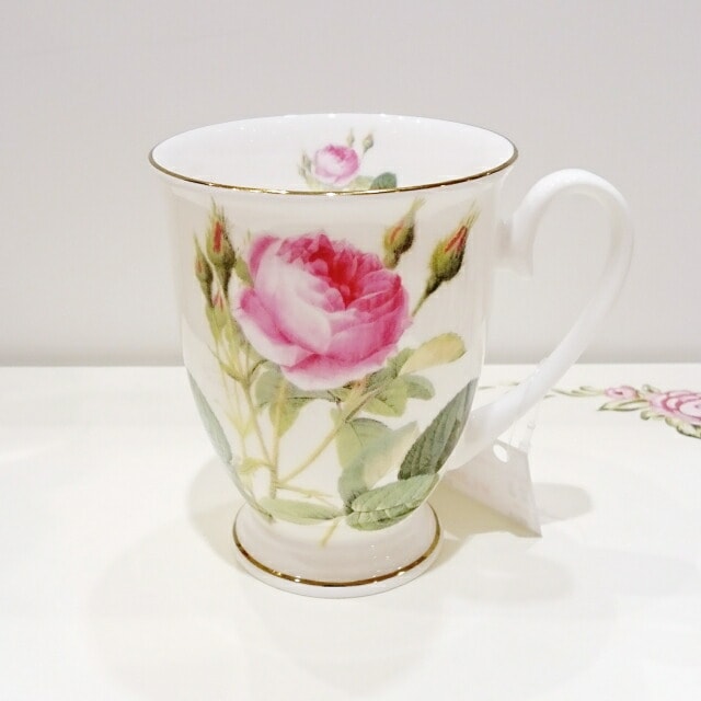 ボーンチャイナ　マグカップ　【薔薇雑貨　ローズ雑貨　テーブルウェア　キッチン雑貨　ティーカップ　ギフト　贈答品】