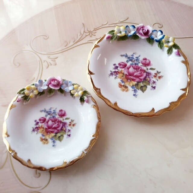 陶花付きプレートL　【薔薇雑貨　お皿　食器　陶器　アクセサリートレー　小物入れ　カトラリー入れ　ロイヤルアーデン】