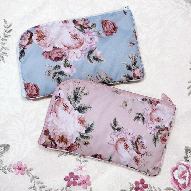 【メール便可】　ルドゥーテブロッサム　マルチポーチ　【薔薇雑貨　ローズ雑貨　薔薇柄　マスクケース　通帳ケース】