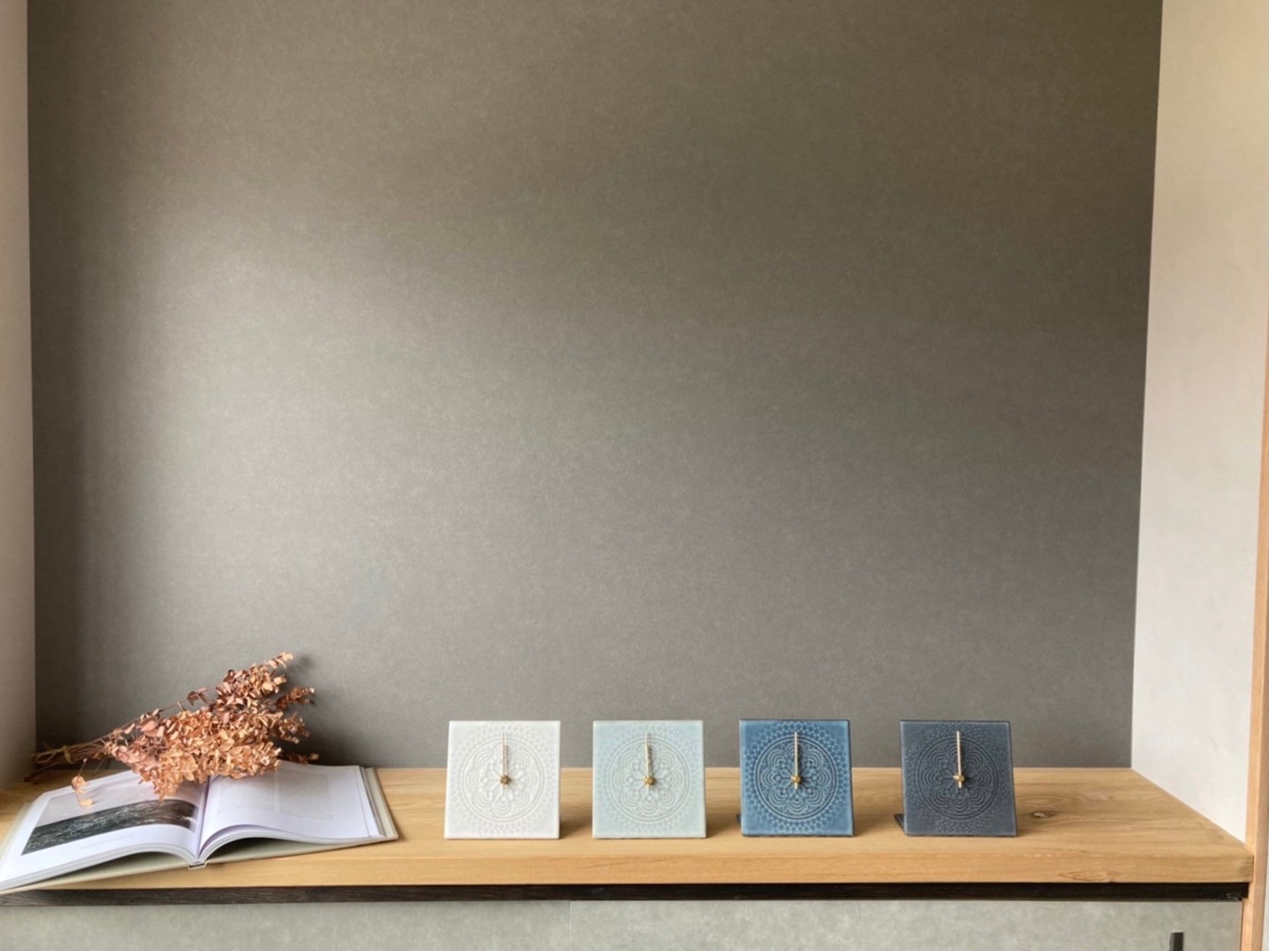 Liam Lace Tile Clock  リアム レースタイル　クロック