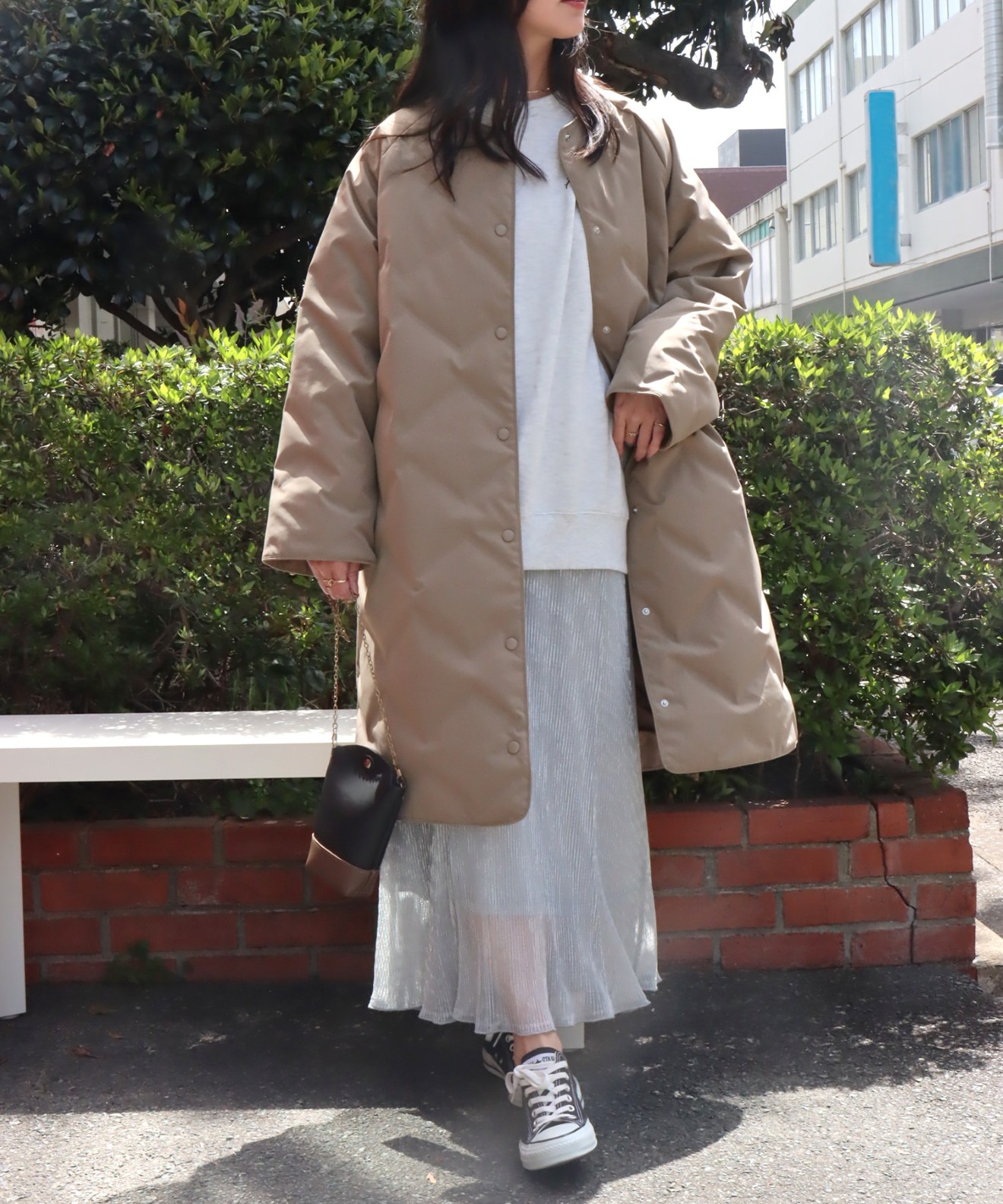 リベルモア|ノーカラーシームレスロングダウンコート|libelle more