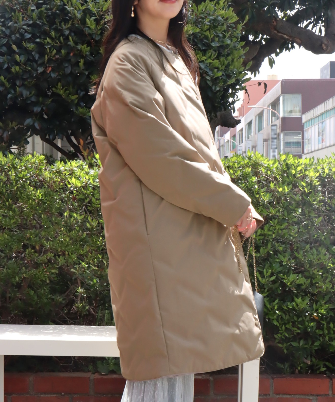 リベルモア|ノーカラーシームレスロングダウンコート|libelle more