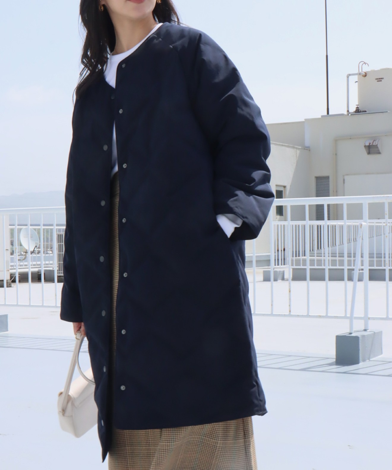リベルモア|ノーカラーシームレスロングダウンコート|libelle more リベルモア|ノーカラーシームレスロングダウンコート|libelle more