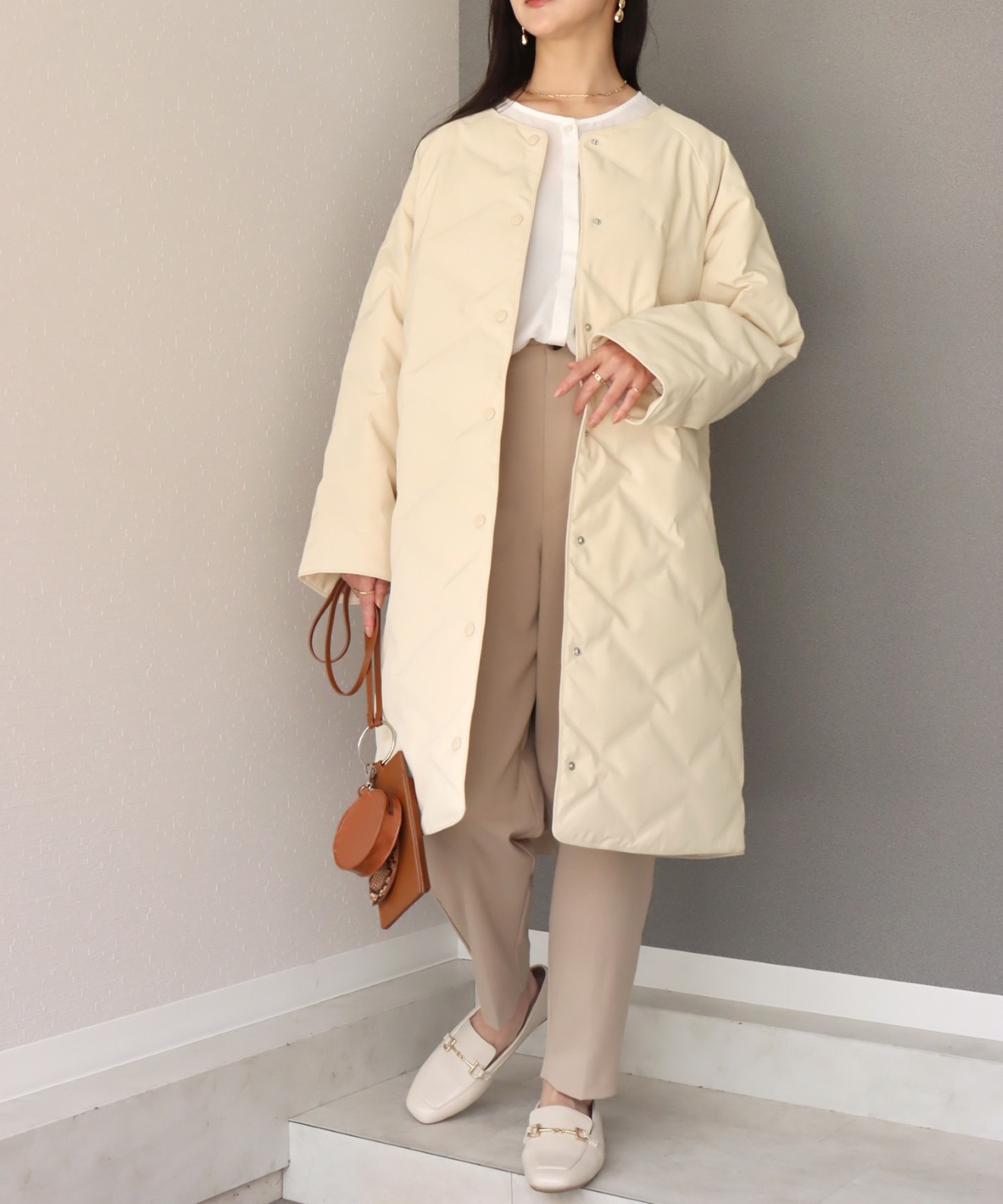 forme ロング　ノーカラー　ダウンコート リベルモア|ノーカラーシームレスロングダウンコート|libelle more