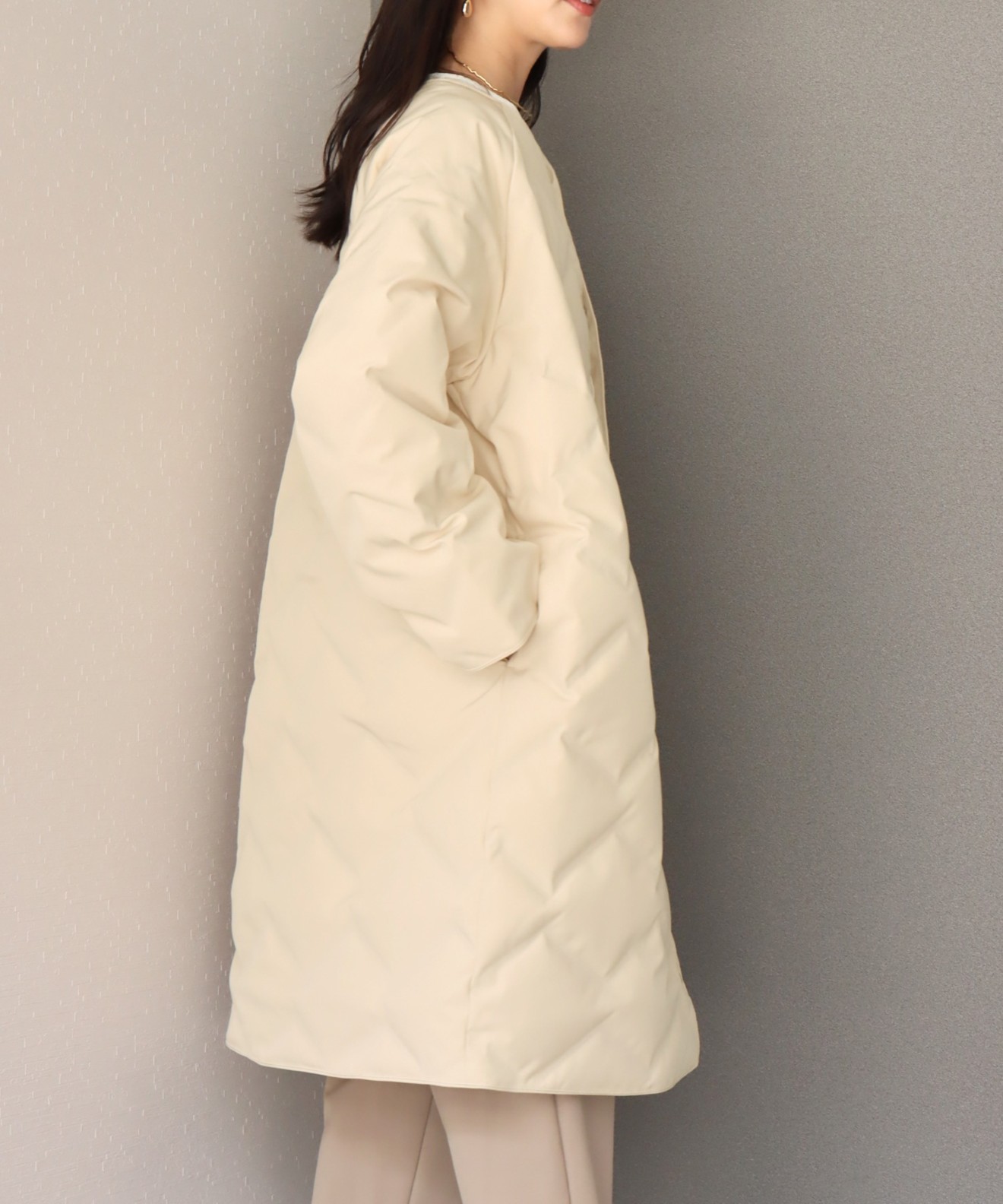 リベルモア|ノーカラーシームレスロングダウンコート|libelle more リベルモア|ノーカラーシームレスロングダウンコート|libelle more