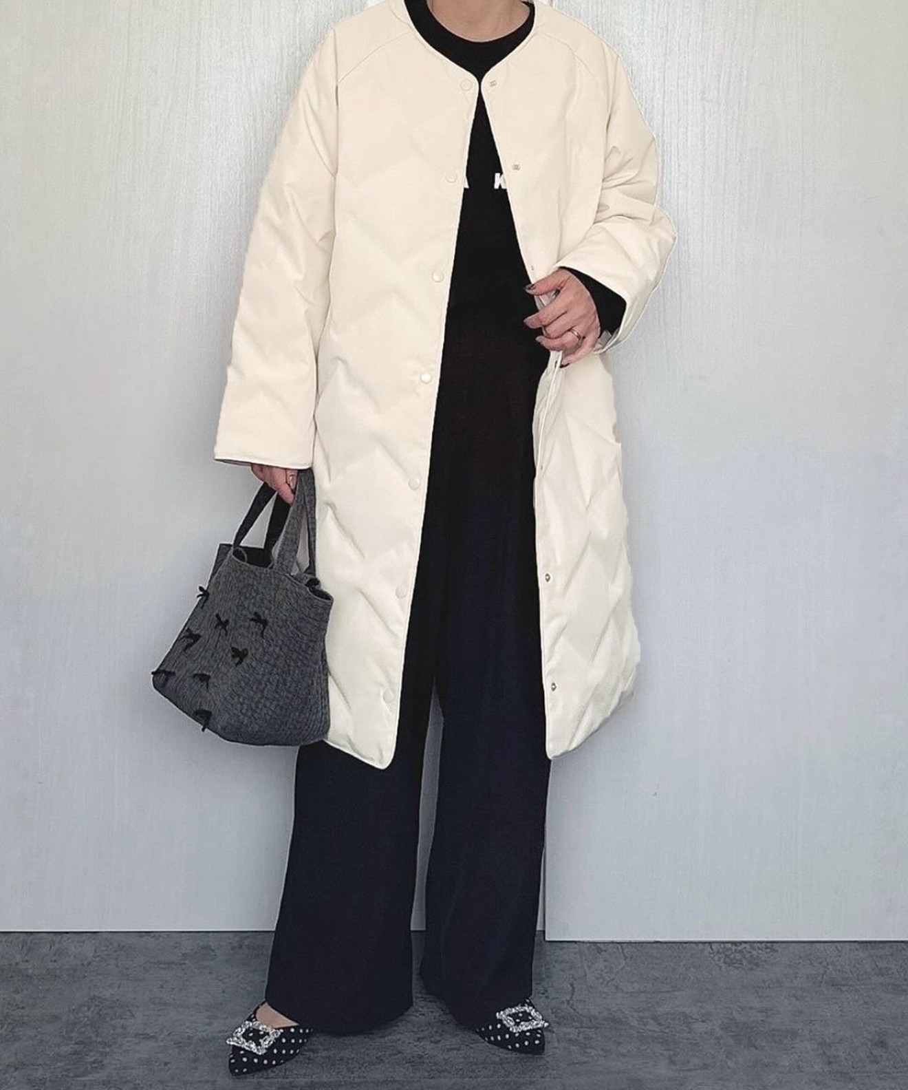 リベルモア|ノーカラーシームレスロングダウンコート|libelle more