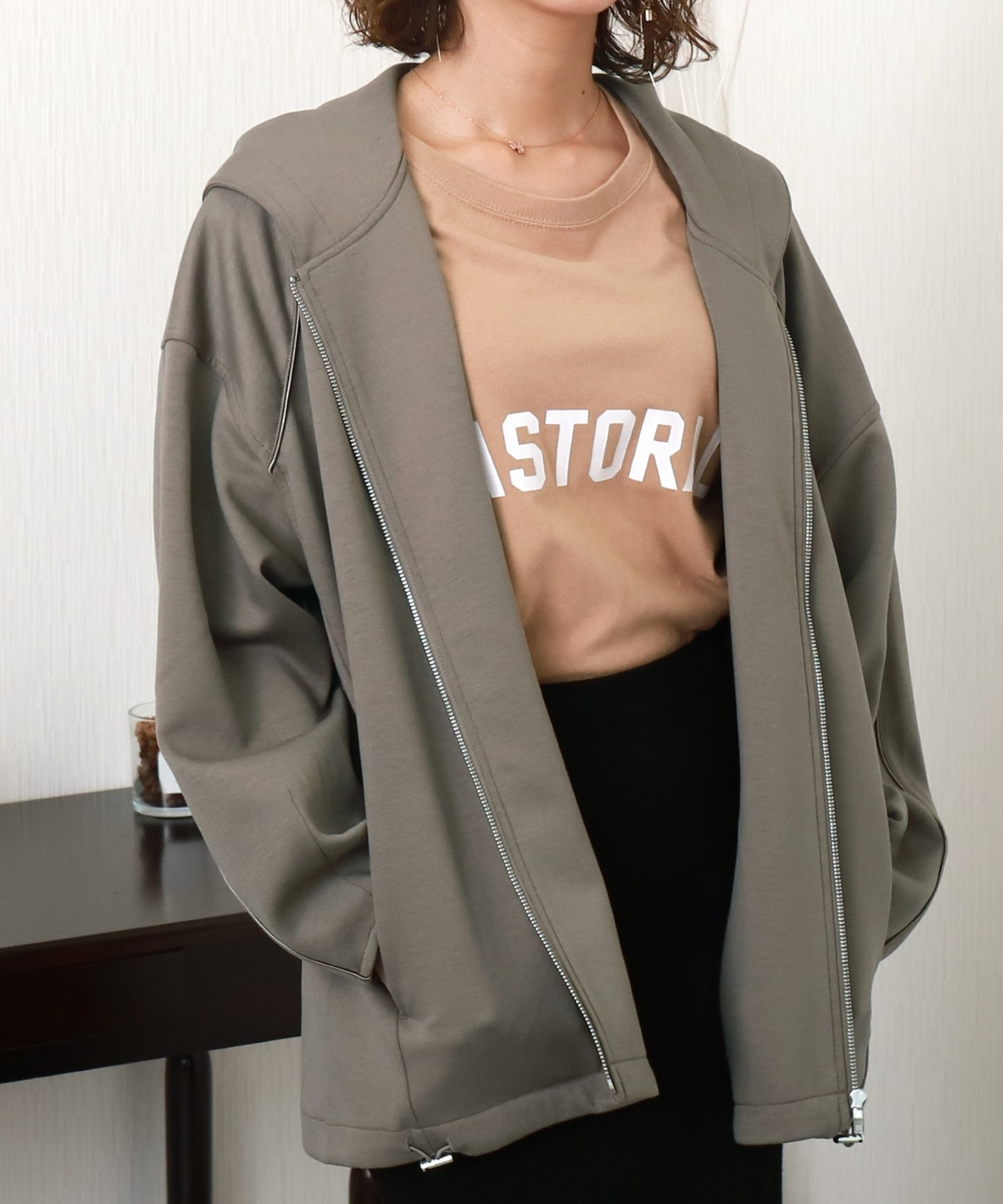 美品◯ リヴドロワ　綺麗見えフードコート/ダンボールZIPコート RIVE DROITE】リサイクルダンボールフードコート | OUTLET