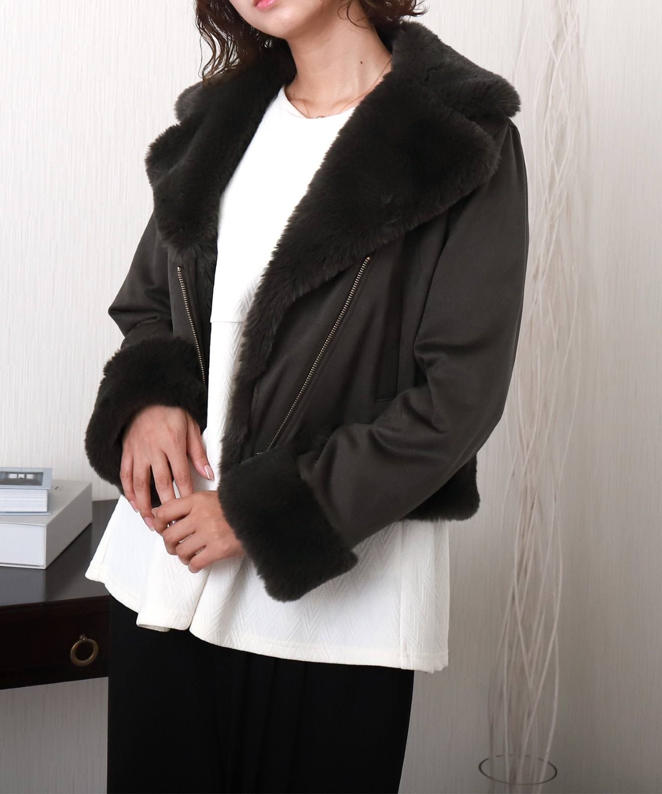 リベルモア|スウェードポンチエコファー付きライダースジャケット