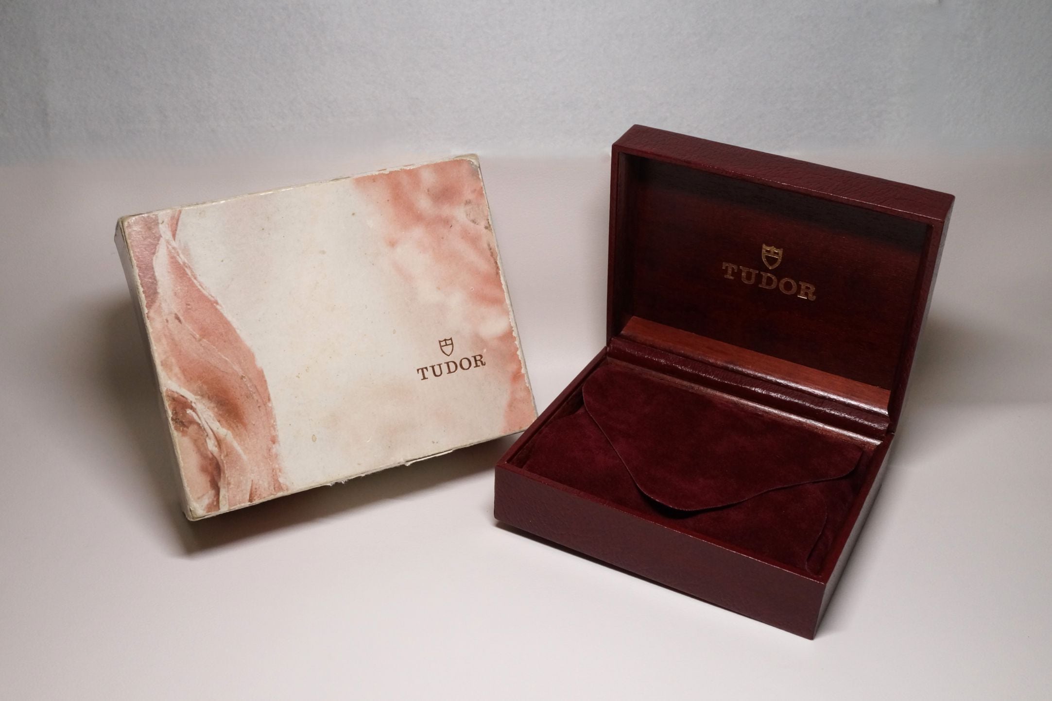 TUDOR 79170シール付きBOX