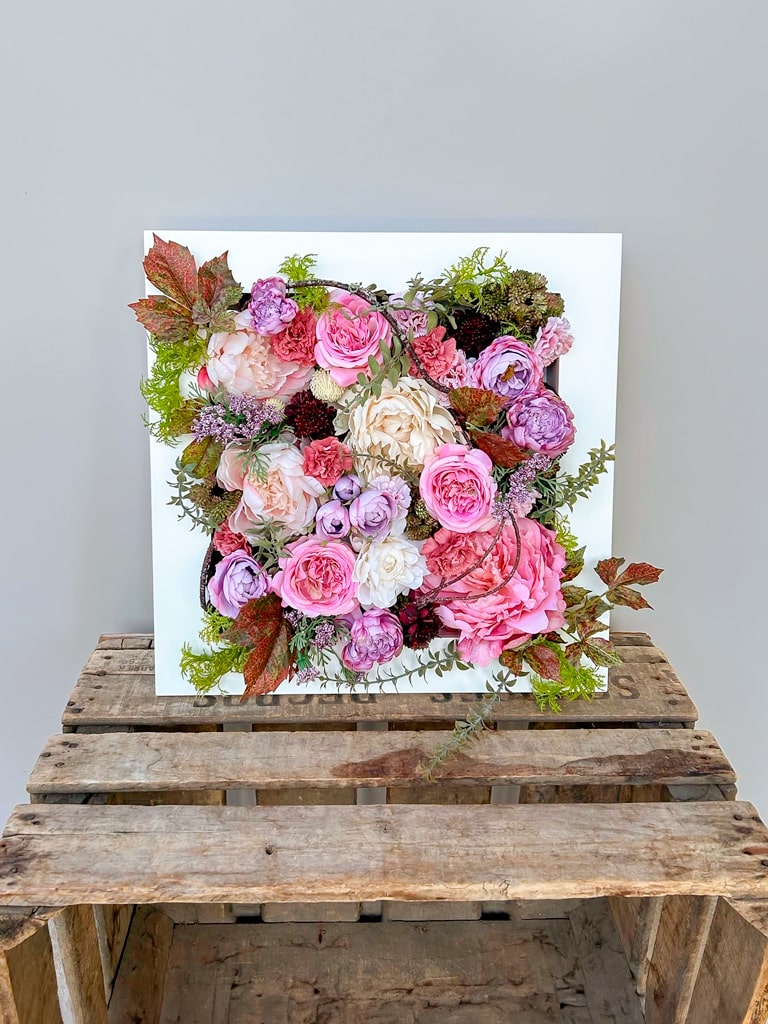 【一点もの】壁掛けフラワーフレーム|ニュアンスピンク