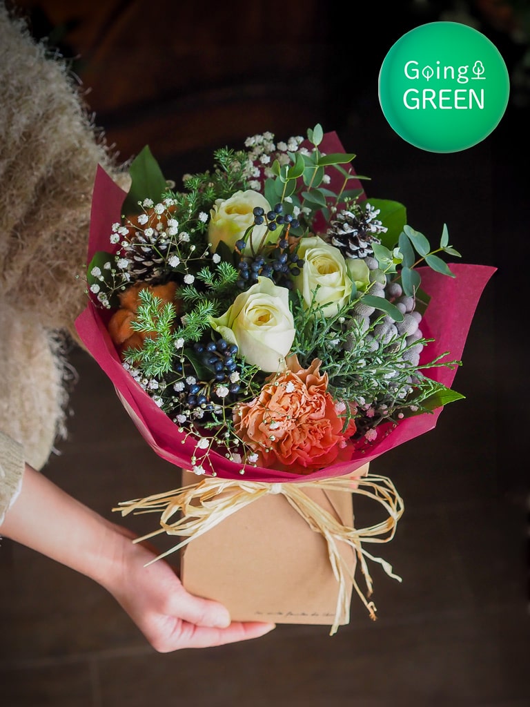 【そのまま飾れるブーケBOX】季節のブーケ ドゥブー -Winter Ver.-