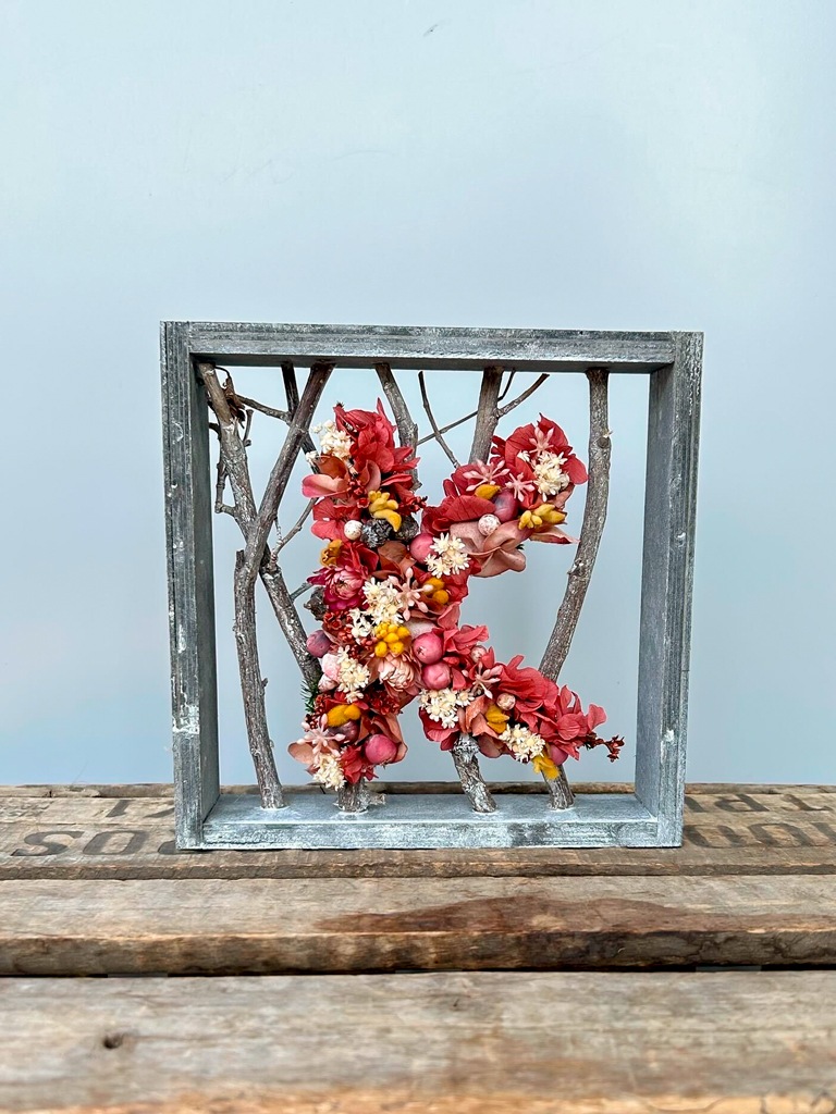 【一点もの】プリザーブドフラワー|イニシャルフレーム「K」