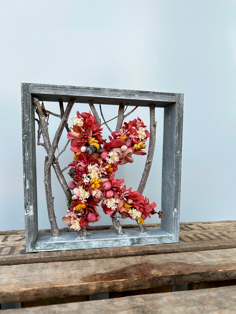 【一点もの】プリザーブドフラワー|イニシャルフレーム「K」