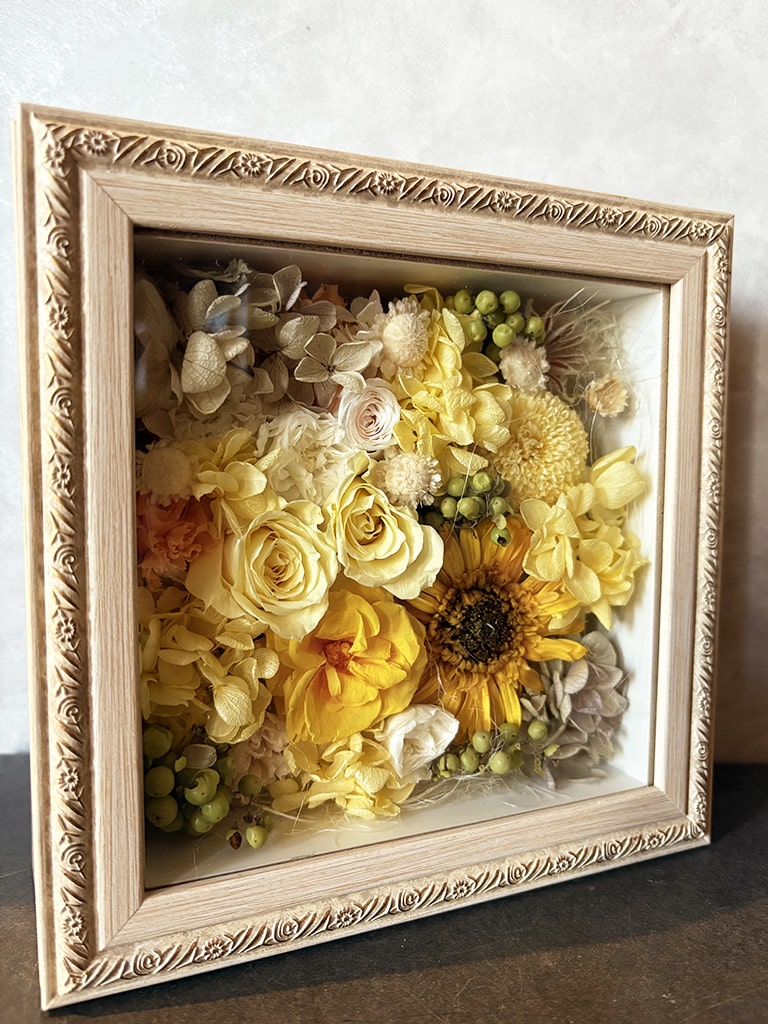 【大阪店オリジナル】プリザーブドフラワーフレーム　イエロー｜送料込み*