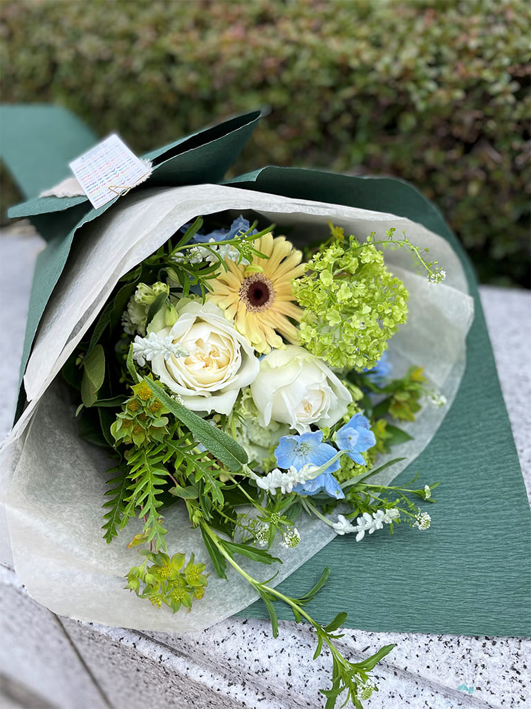 グランスタ丸の内店オリジナル 店頭受取 ナチュラルブーケロン エクリュ 期間限定 店頭受取 レミルフォイユドゥリベルテ 花 ギフト 通販