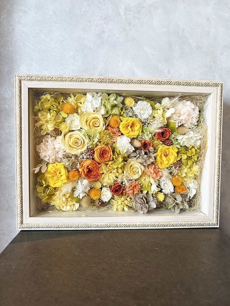 大阪店オリジナル】プリザーブドフラワーフレーム Lサイズ イエロー