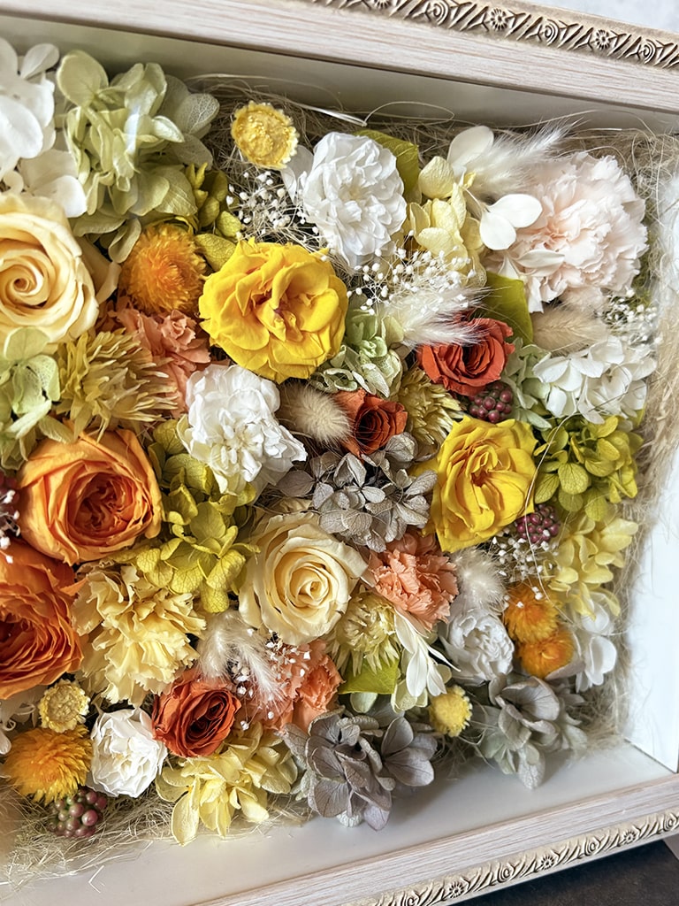 大阪店オリジナル】プリザーブドフラワーフレーム Lサイズ イエロー