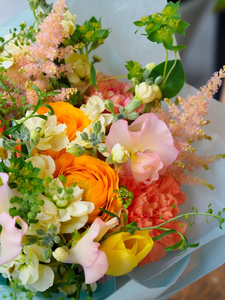 【そのまま飾れるブーケBOX】季節のブーケ ドゥブー -Spring Ver.-