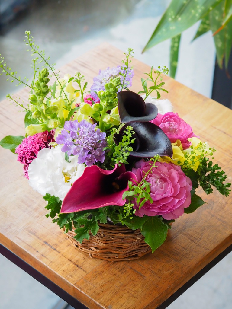 【大崎店限定｜店頭受取】季節のトラディショナルアレンジメント -Spring Ver.-