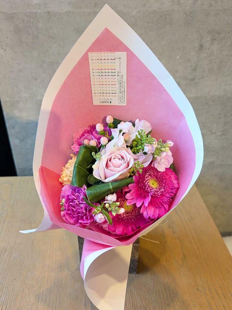 亀戸店オリジナル】推しへ届け！ 押しカラーブーケ | 予算 | レ