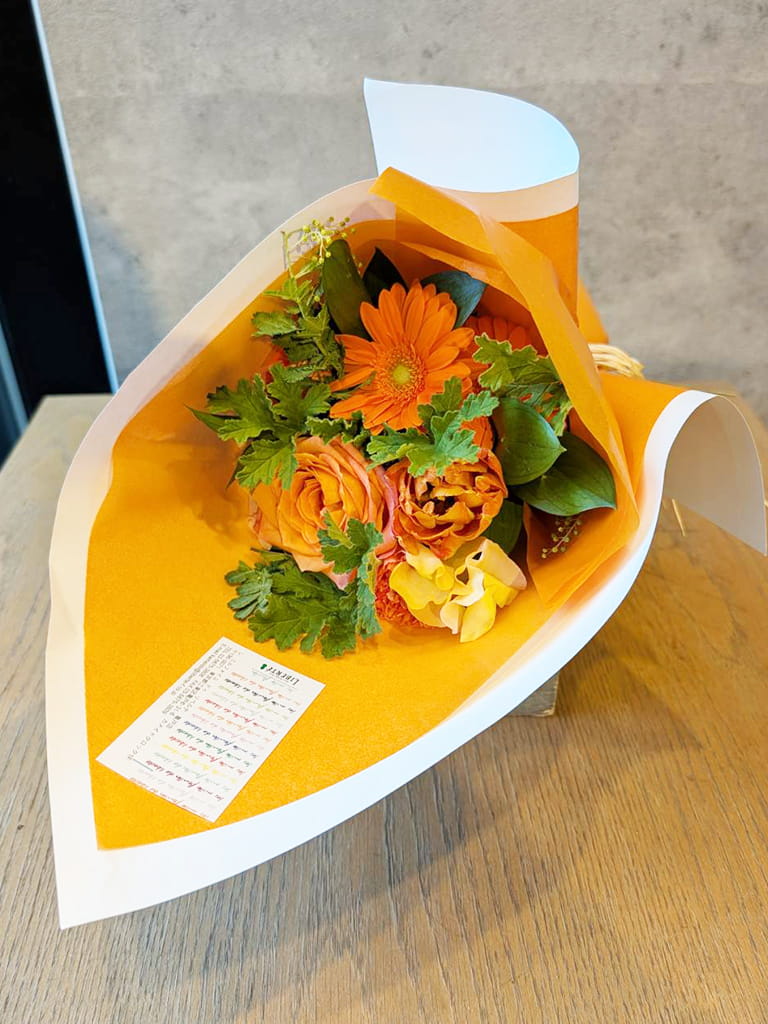 【亀戸店限定｜店頭受取】推しへ届け！ 押しカラーブーケ