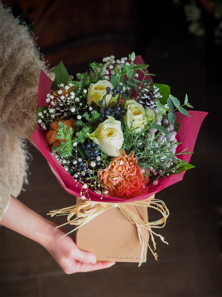 【そのまま飾れるブーケBOX】季節のブーケ ドゥブー -Winter Ver.-