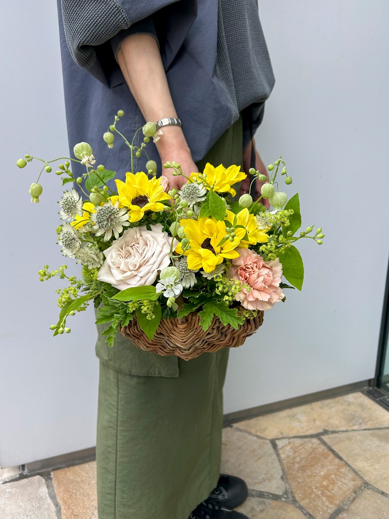 【大崎店限定｜店頭受取】季節のパニエアレンジメント -Early Summer Ver.-