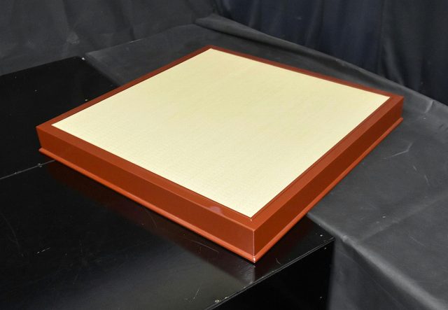 【特別販売展示品】朱塗り大型礼盤　限定1台(幅96cm×高さ10cm×奥行96cm)(通気穴1箇所あります)寺院用仏具　自社工場製作品(商品番号60046)