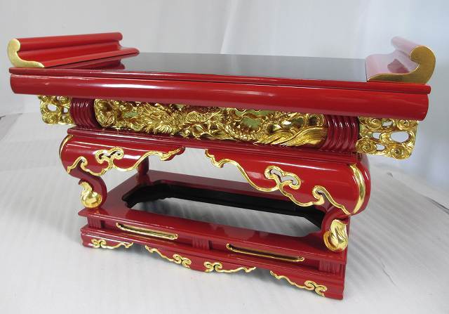 【特別販売品】朱塗り　焼香机　彫入り(幅約60.6cm×高さ約32.5cm) 長期在庫品の為、特価セール価格　木製高級仏具通販(管理番号7682) 