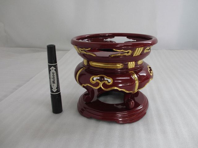 【特別販売品】木製朱塗り　丸金台NO.1　(直径17センチ)長期在庫品のため多少箔擦れ有、特価価格　木製高級仏具通販　(管理番号8256)