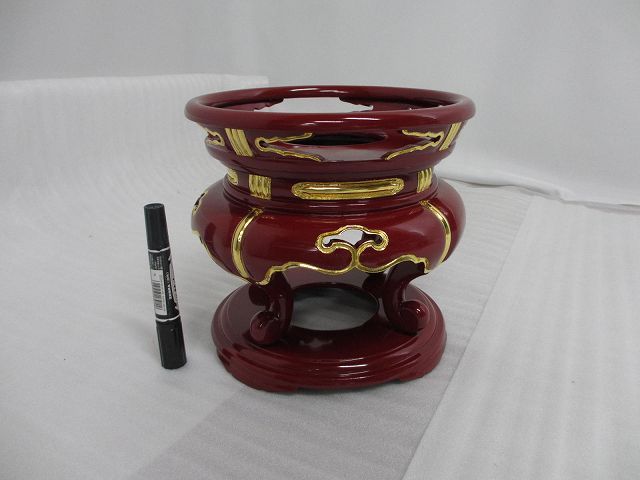【特別販売品】木製　朱塗り　丸金台　(直径24センチ)長期在庫品のため多少箔擦れ有、特価価格　木製高級仏具通販　(管理番号8267)