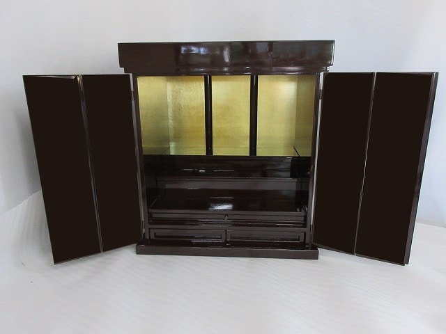 【特別販売品】潤み塗り(茶色)　上置き仏壇　国産品(幅54cm×高さ60cm×奥35㎝)長期在庫品の為特価　木製高級仏具通販(管理番号4558)