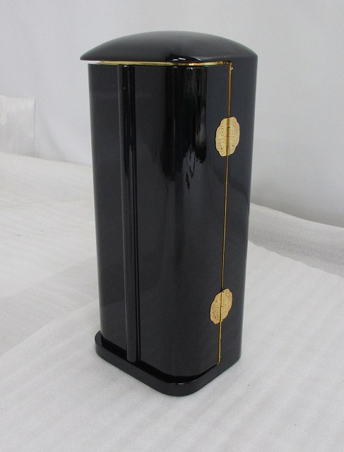 【特別販売品】黒塗り　丸厨子　金具なしNO.1(内寸幅12cm高26.5cm奥9cm)長期在庫品の為、特価価格　木製高級仏具通販　(管理番号7653)