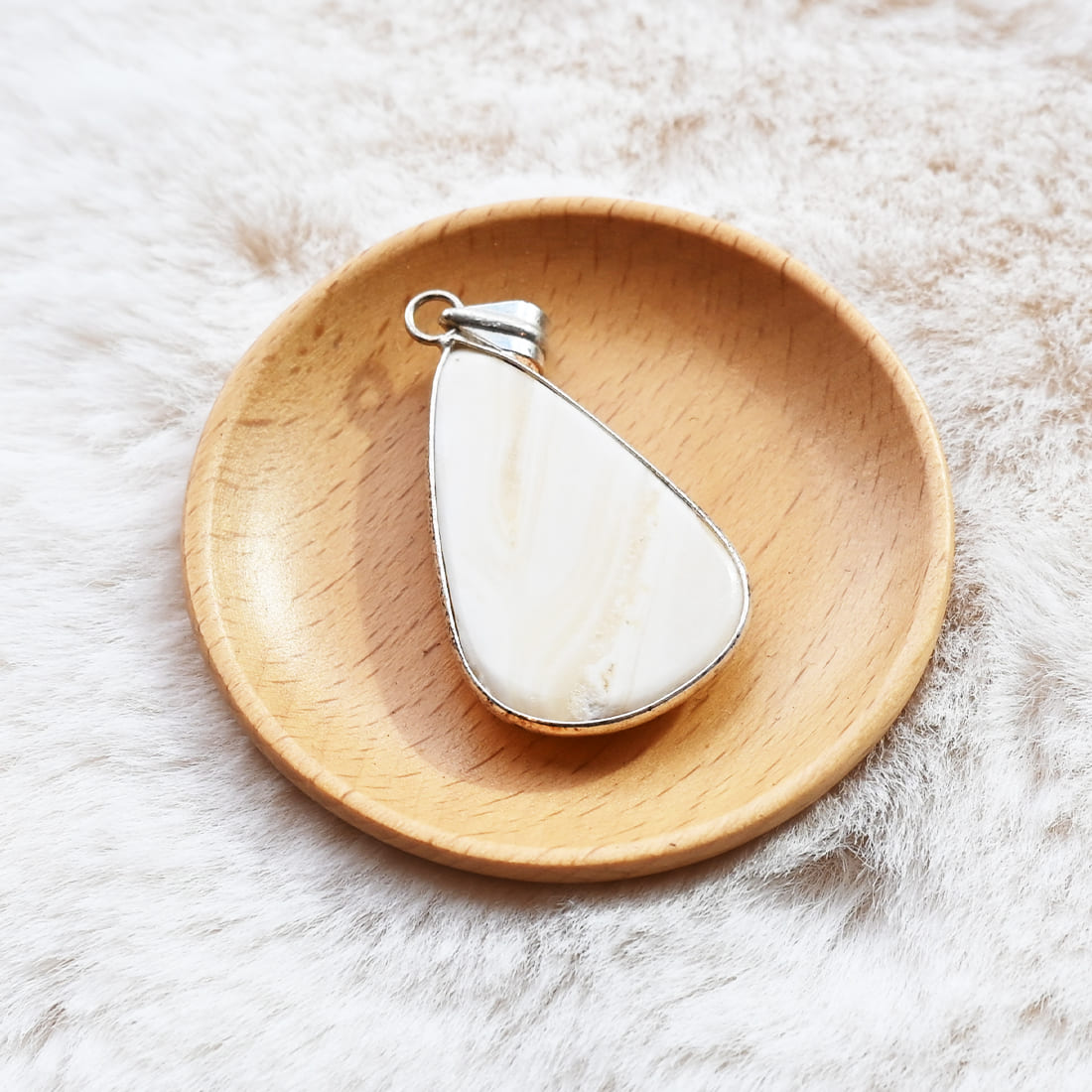 ペンダントトップ(ホワイトアゲート)