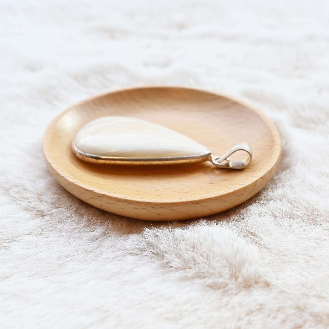 ペンダントトップ(ホワイトアゲート)