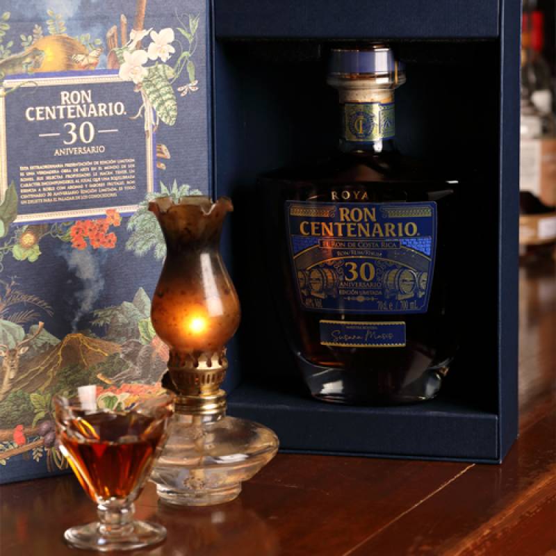 ロイヤル センテナリオ 30 エディション リミターダ 正規 700ml