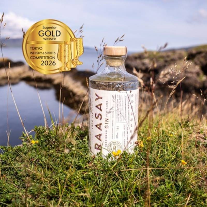 アイル オブ ラッセイジン 700ml 46度 Isle of Raasay Gin