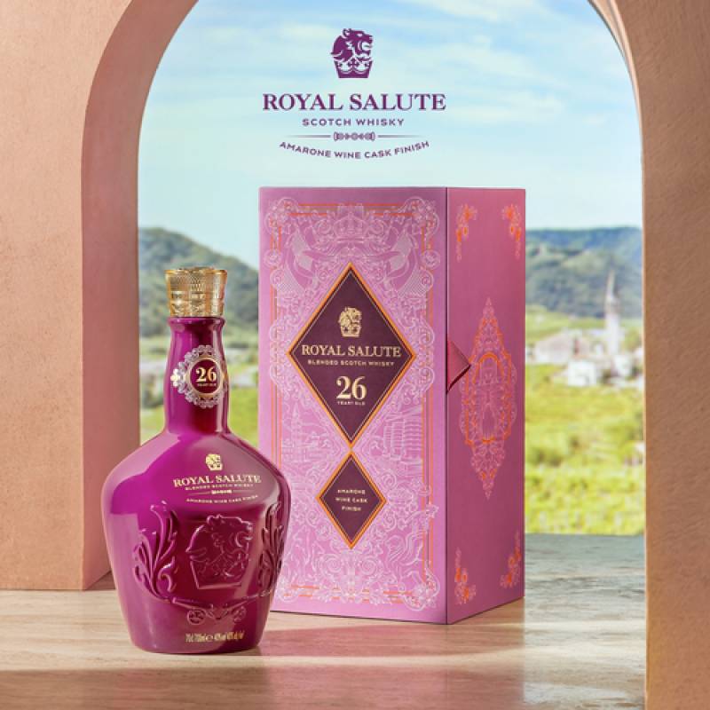 ローヤルサルート 26年 アマロネ カスク フィニッシュ 40度 700ml