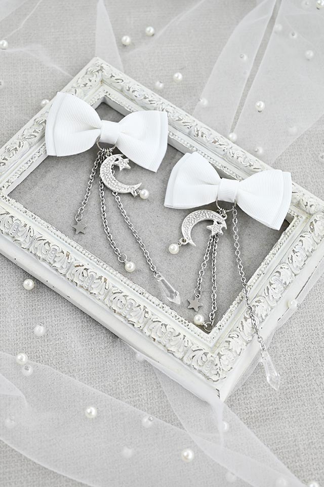 REAL MA＊RS ☆キラキラビジュー付き ホルダーネックリボンキャミ