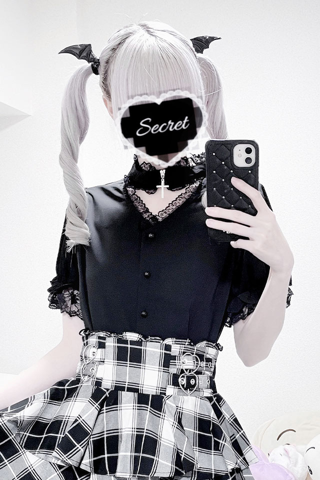 Black Lily様 おまとめ MA*RS】ZIPクロスブラウス - ブラック size-F | 地雷系・量産型