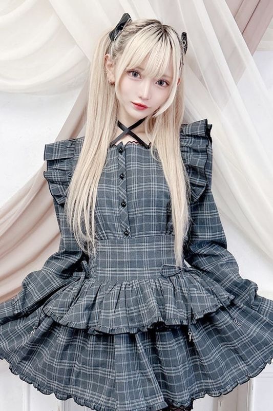 フリルとリボン付き羽織りブラウス カネコイサオ フリルとリボン付き羽織りブラウス カネコイサオ フリルとリボン